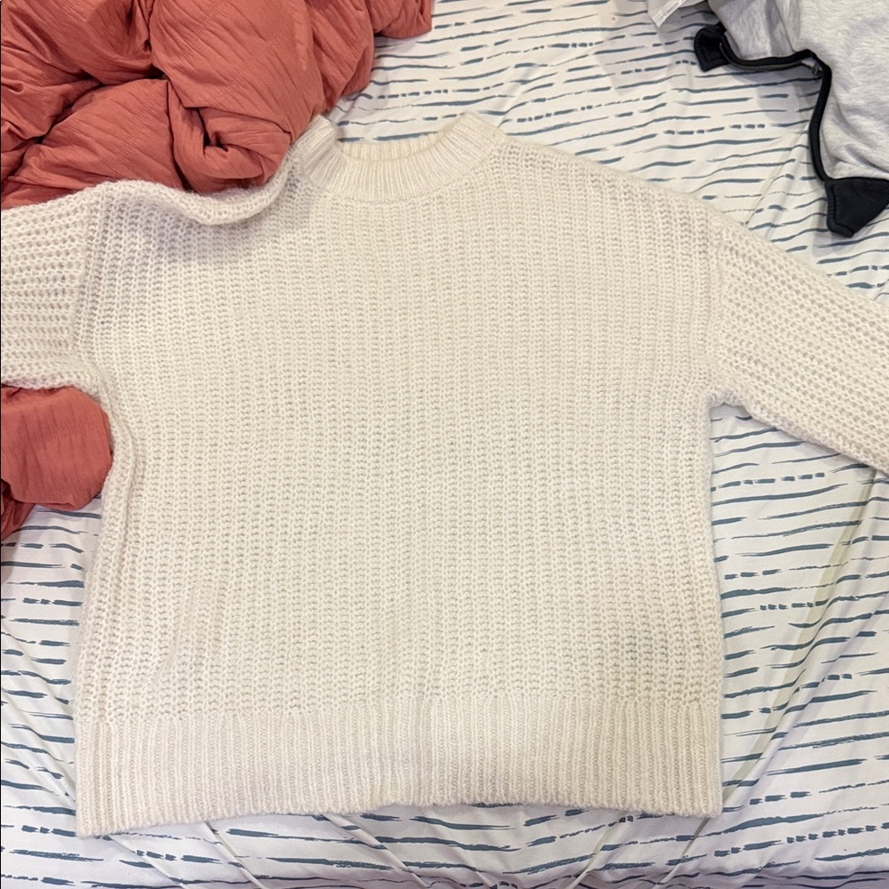 Old Navy Cream Crew Neck Sweater